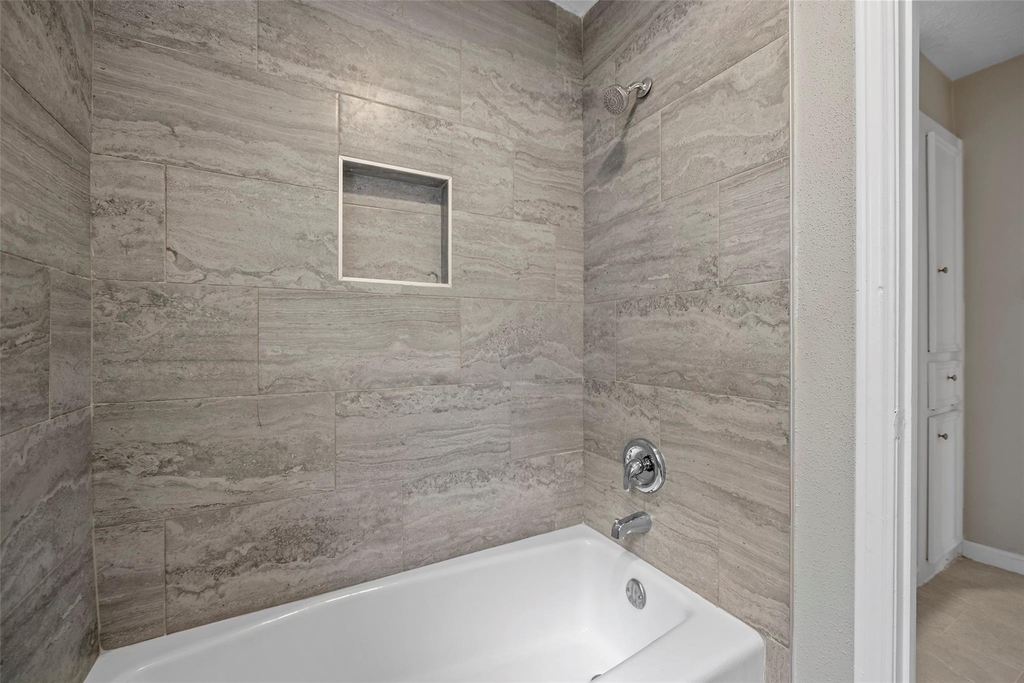 1015 Rock Canyon Drive - Photo 16