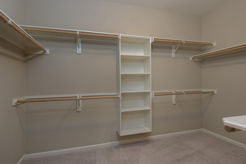 54 Longsford - Photo 18