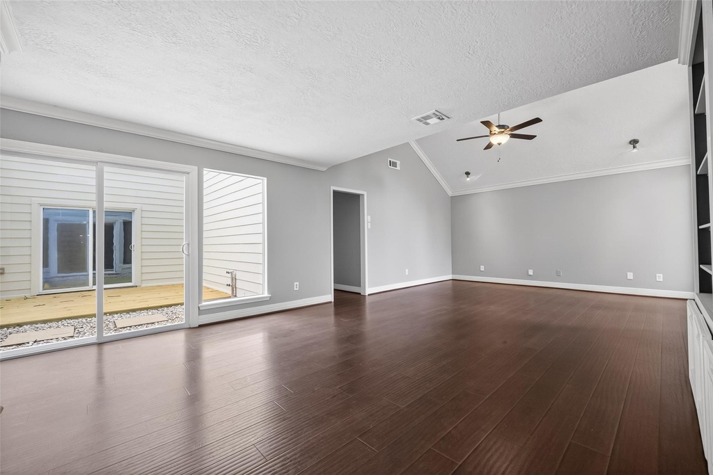 7111 Halfpenny Road - Photo 16