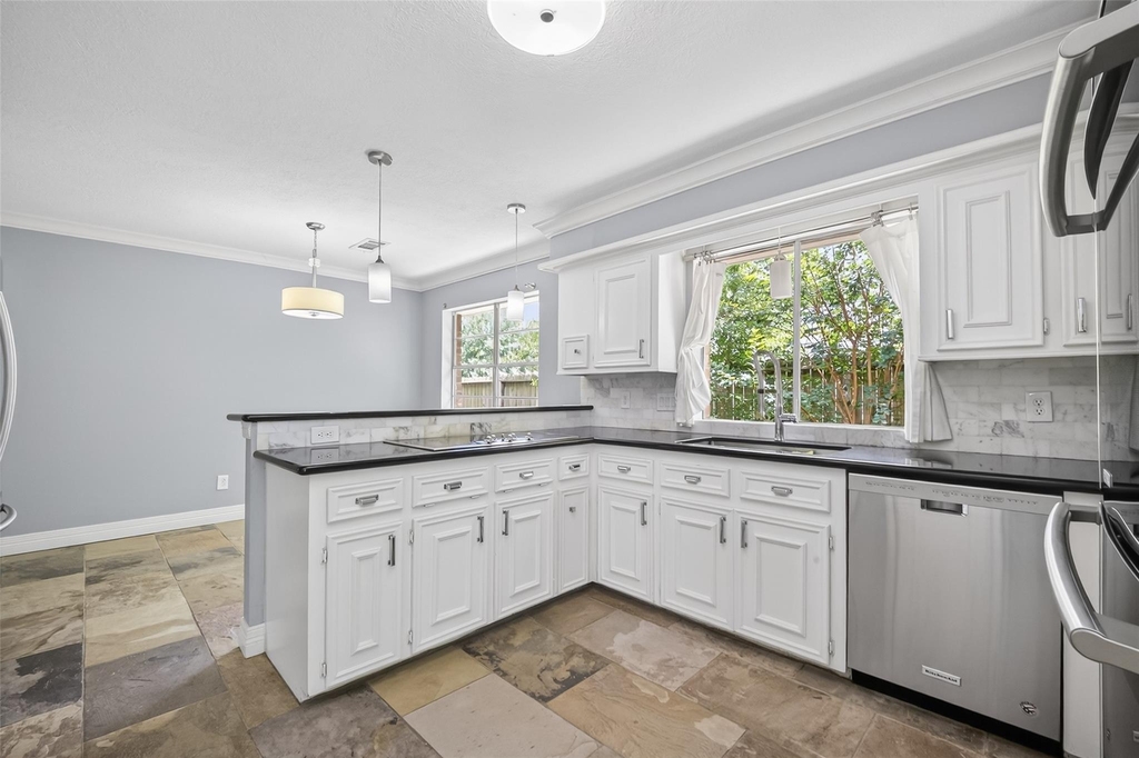 7111 Halfpenny Road - Photo 9