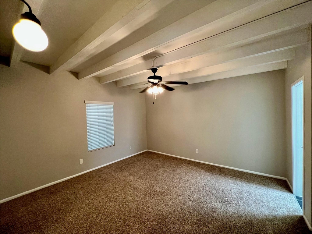 219 Marshall Street - Photo 4