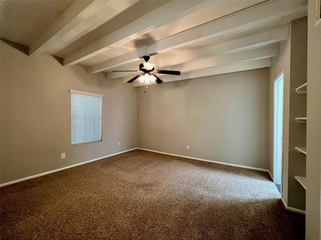 219 Marshall Street - Photo 5
