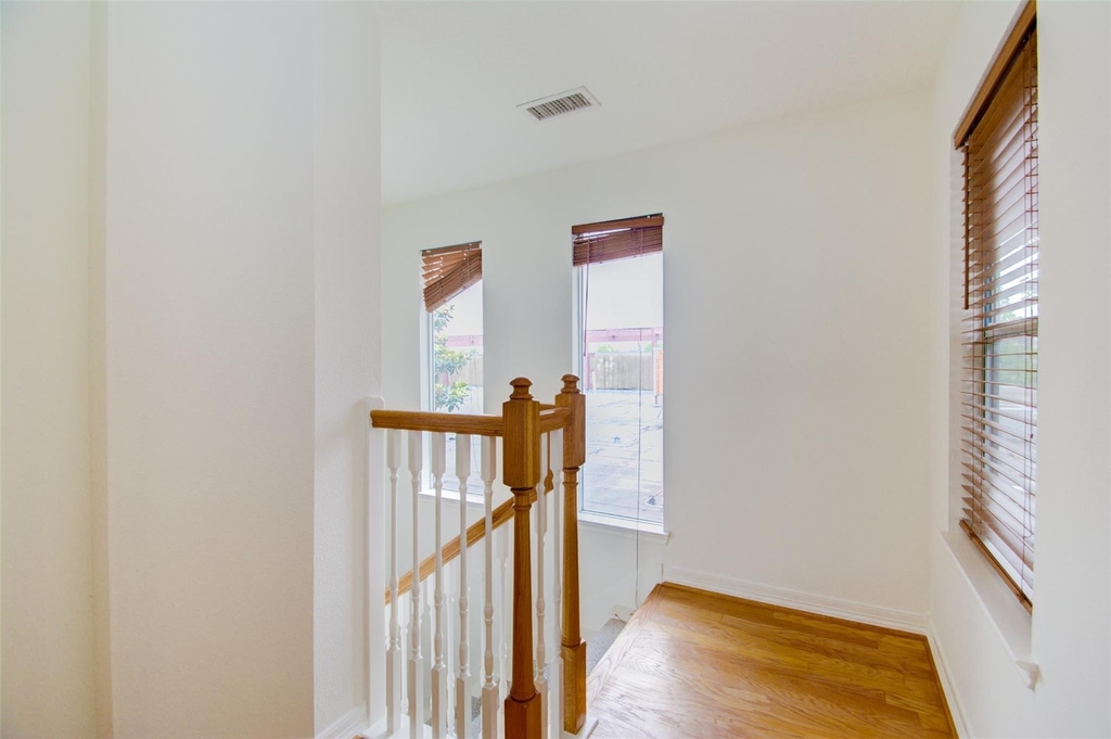 911 Reinicke Street - Photo 33