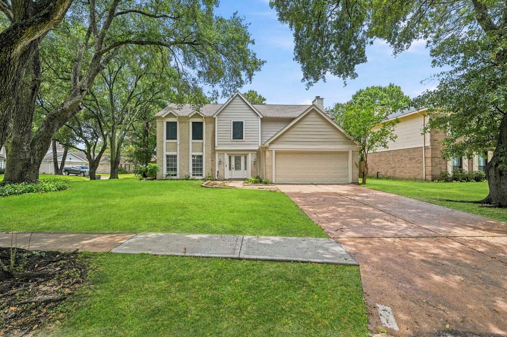 8130 Sunny Ridge Drive - Photo 0