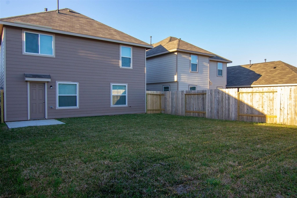 24227 Avogadro Drive - Photo 2