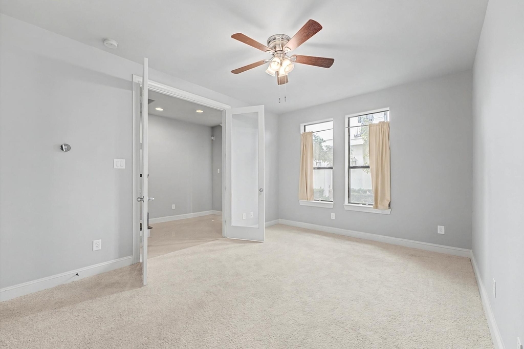 634 Nagle Street - Photo 26