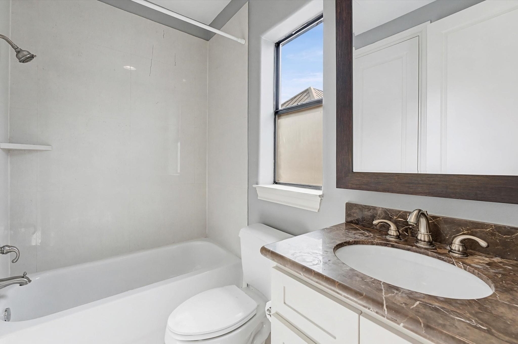 634 Nagle Street - Photo 24