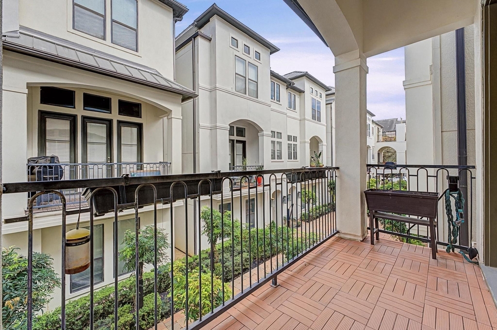 634 Nagle Street - Photo 7