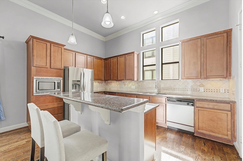 634 Nagle Street - Photo 15