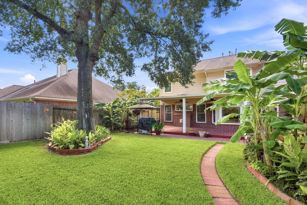 2718 Honeysuckle Walk - Photo 41