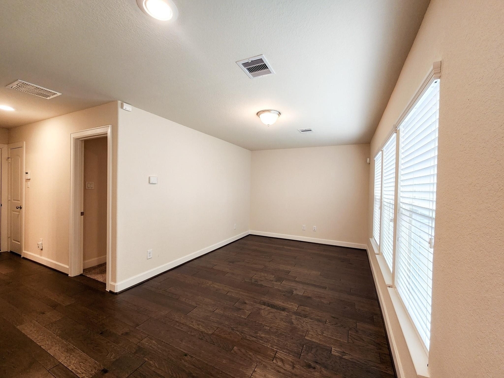 10717 Madden Oaks Place - Photo 2