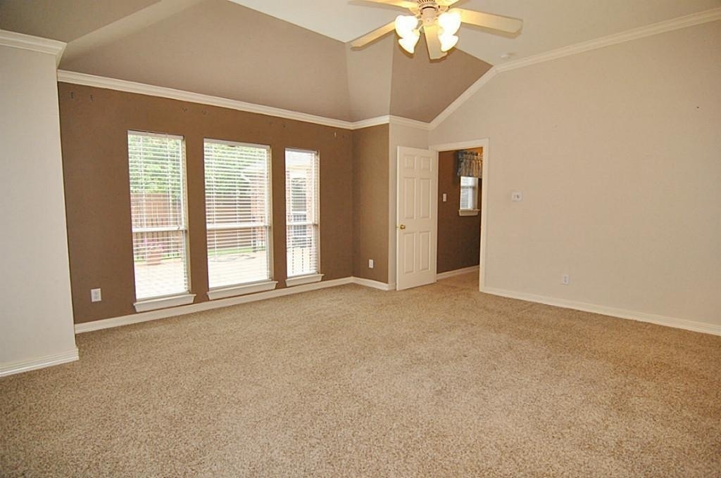 2627 Havencrest Drive - Photo 2