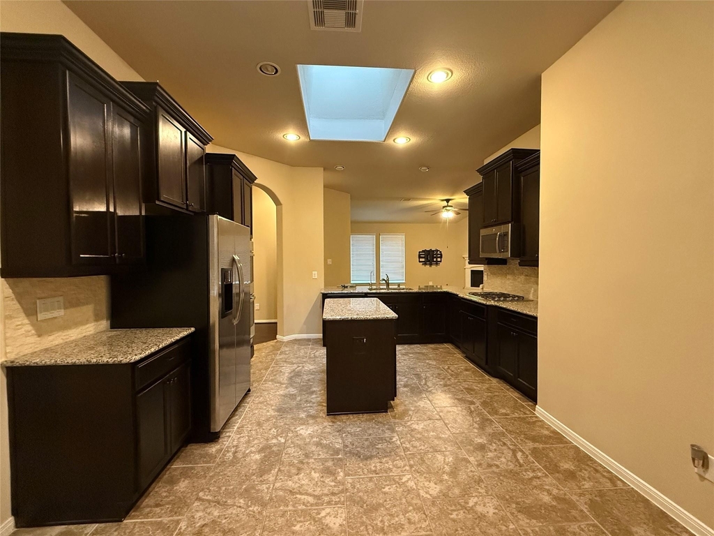 24311 Piazza Drive - Photo 14