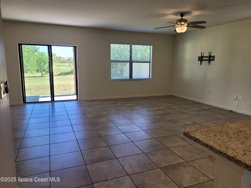 760 Acadia Court Se - Photo 4