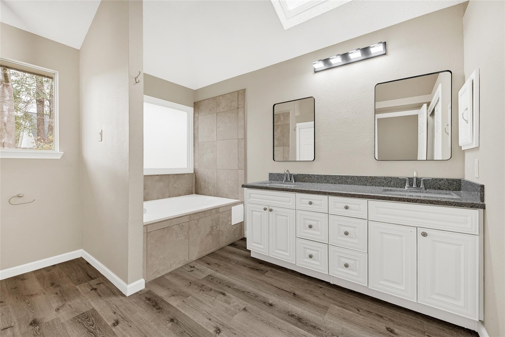5306 Shady Gardens Drive - Photo 10