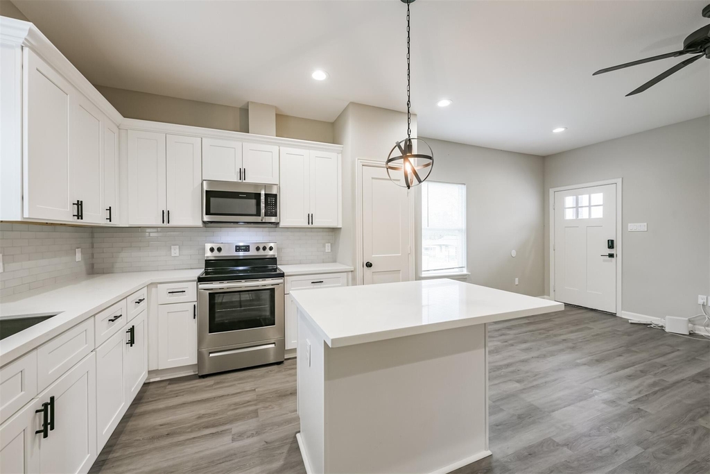 4405 Mallow Drive Street - Photo 6