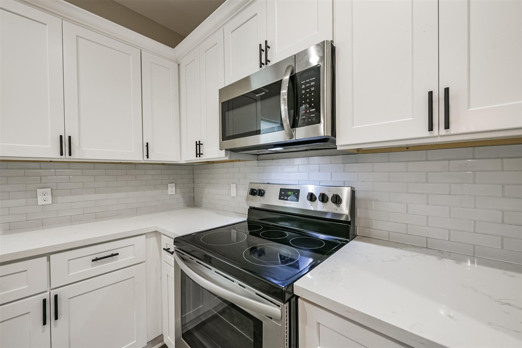 4405 Mallow Drive Street - Photo 8