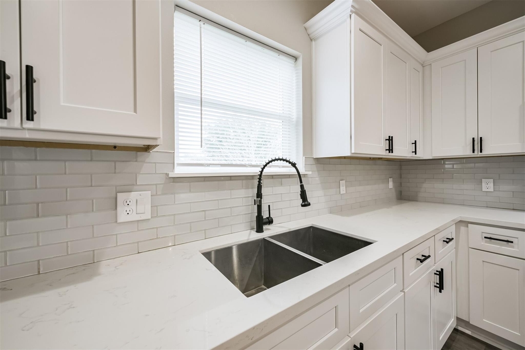 4405 Mallow Drive Street - Photo 7