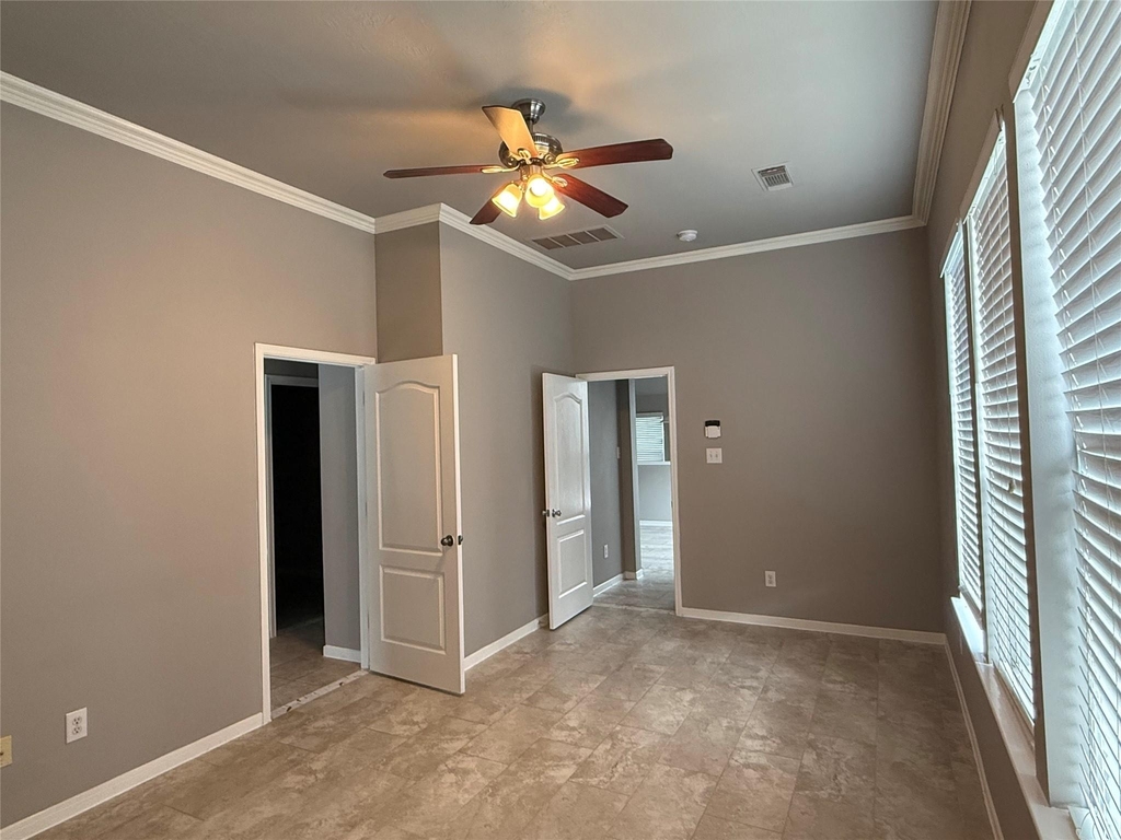 16126 Saxon Hollow Lane - Photo 9