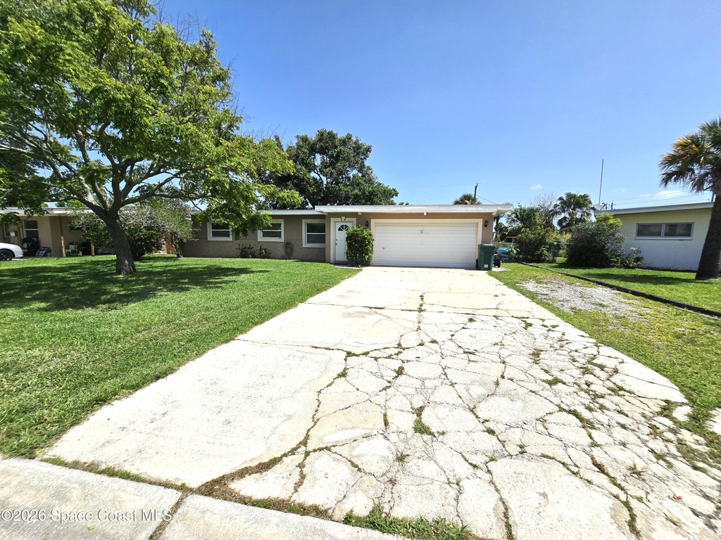210 Juniper Avenue - Photo 1