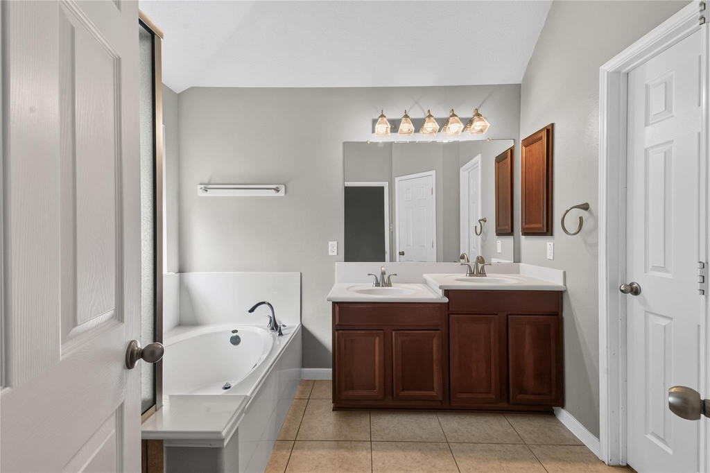 18154 Williams Elm Drive - Photo 16