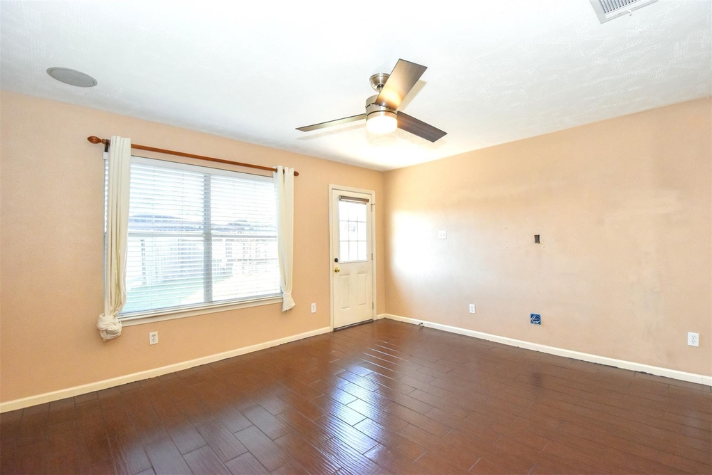 7215 Kransburg Ranch Drive - Photo 10