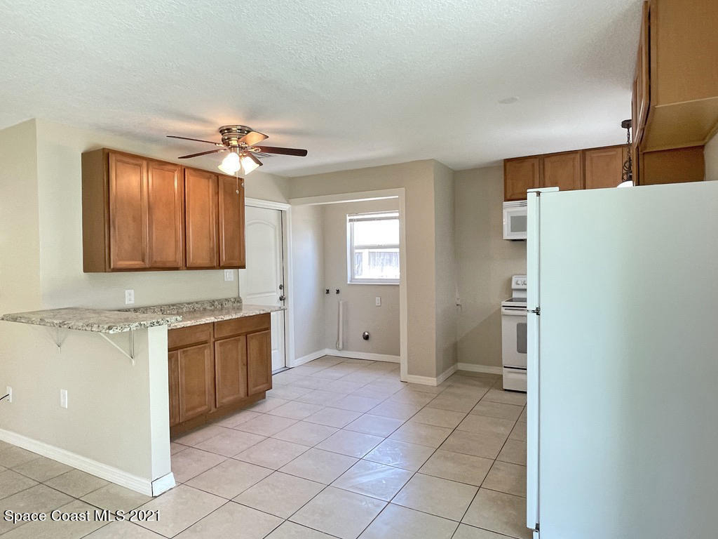 304 3rd Street - Photo 3