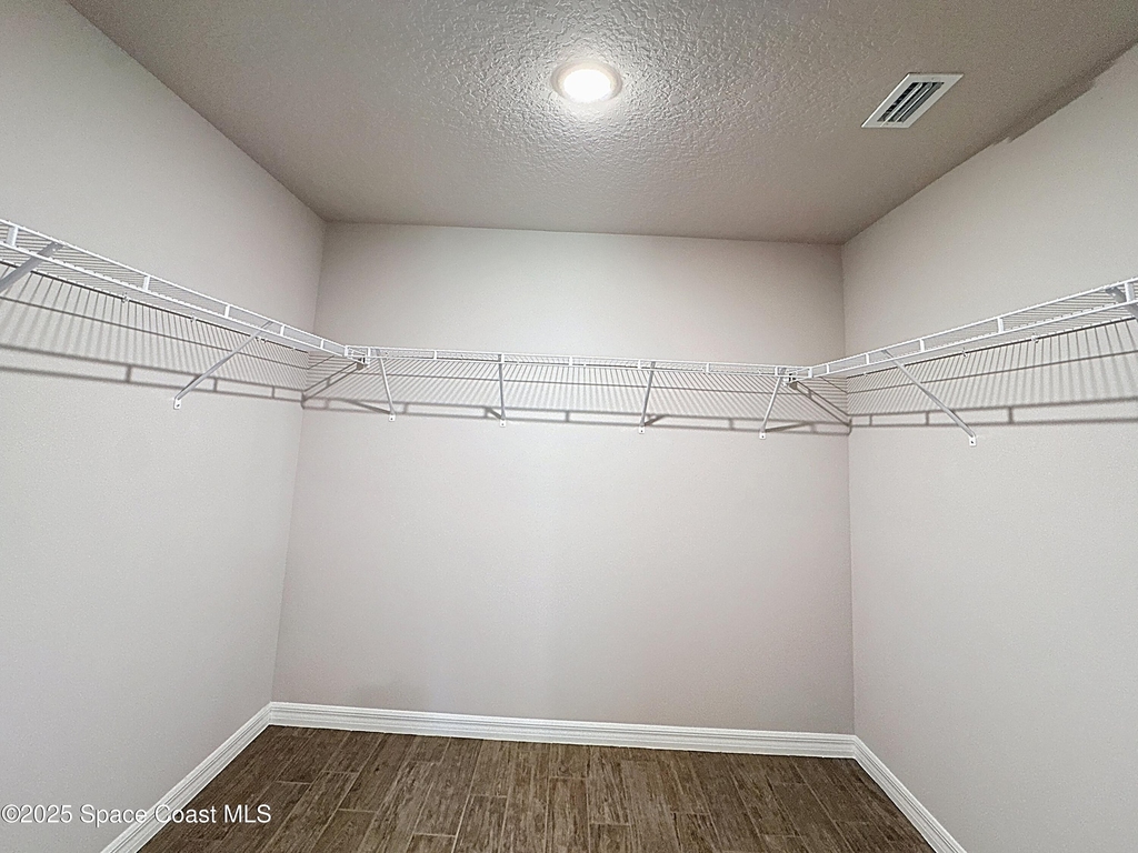 144 Roosevelt Street - Photo 15