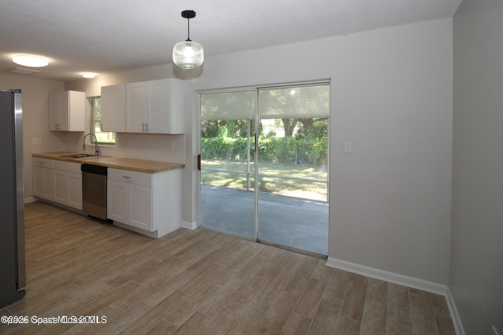 75 Rivercliff Lane - Photo 3