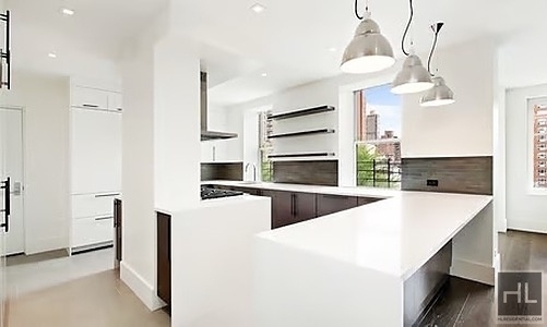 East 80th Street - Photo 14