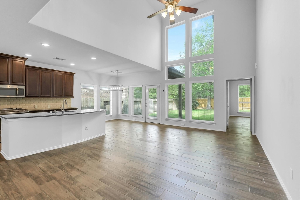 218 Kinnerly Peak Place - Photo 2