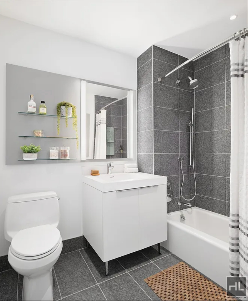 West 38th Street - Photo 4