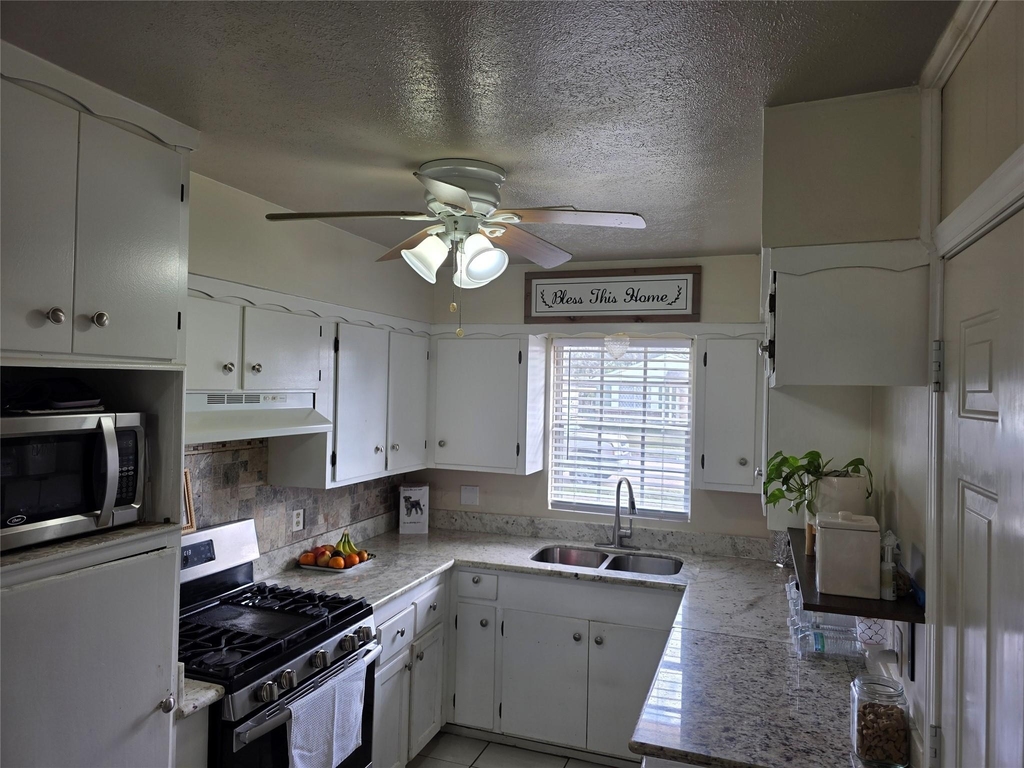 10315 Carthage Drive - Photo 7