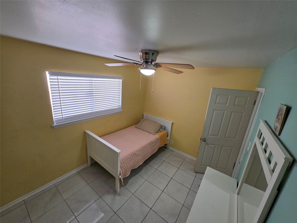 10315 Carthage Drive - Photo 10