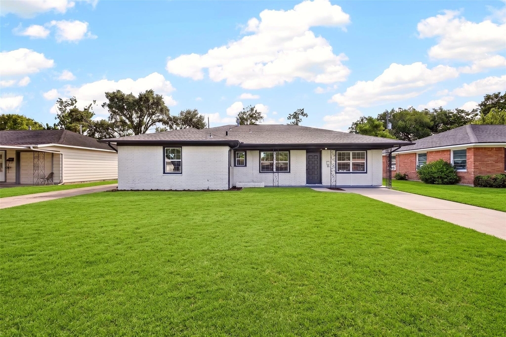 1202 Dogwood Drive - Photo 6