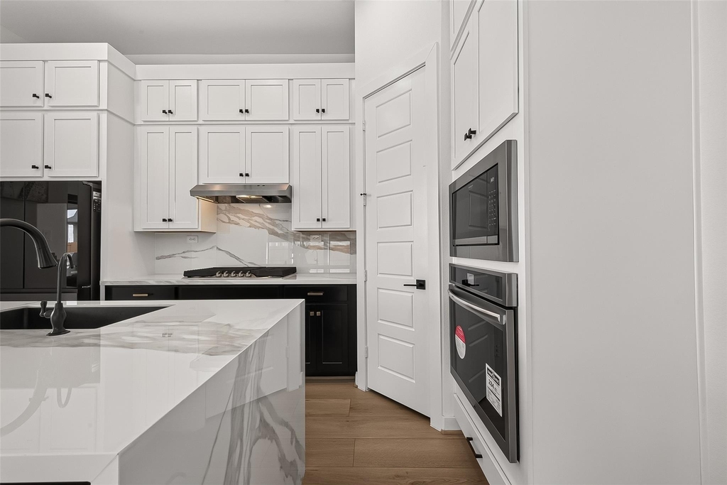 29746 Bur Creek Lane - Photo 15