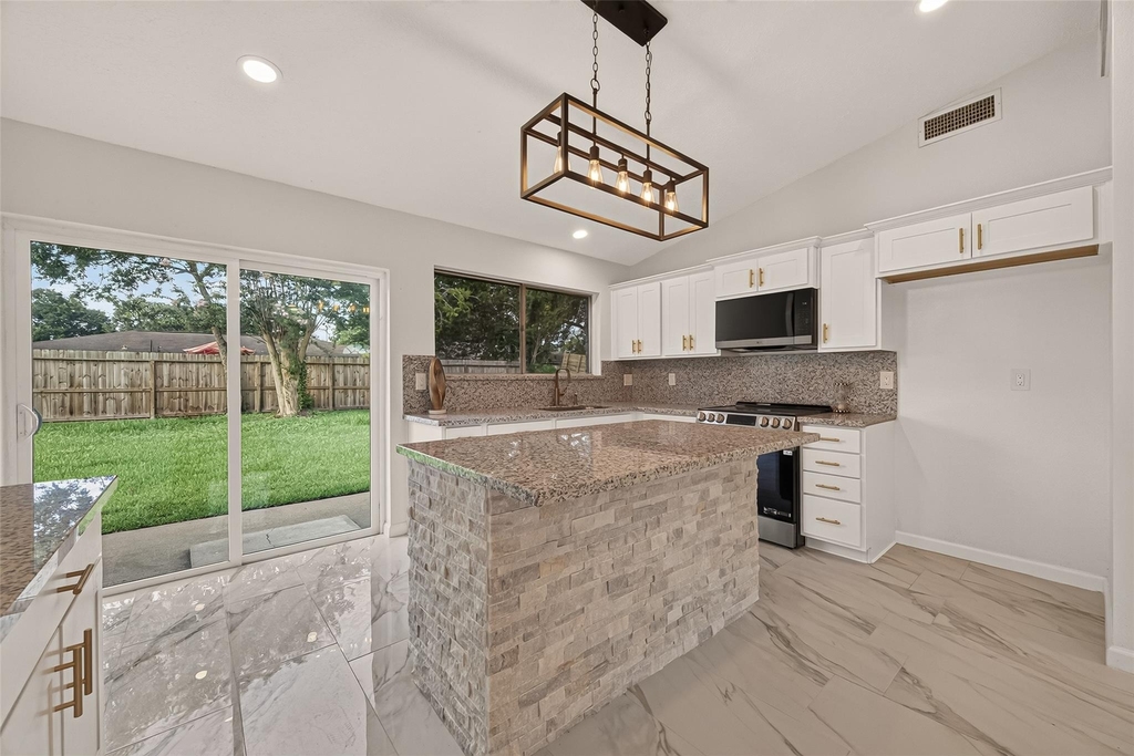 16619 Tibet Road - Photo 2