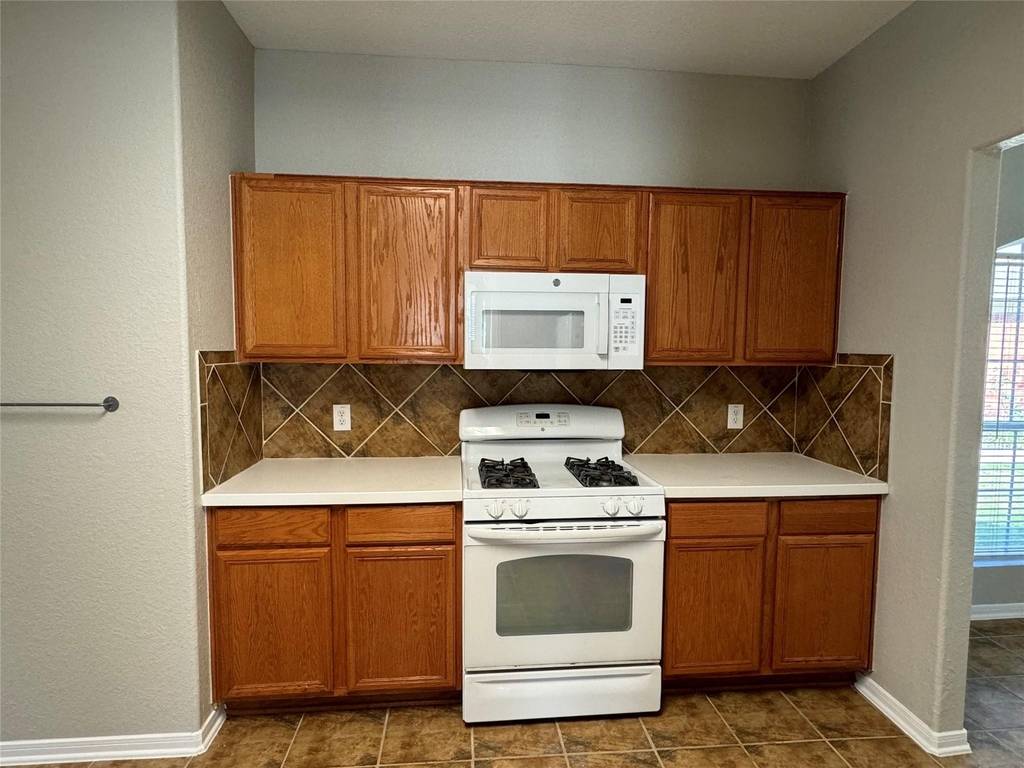 19543 Clevera Walk Lane - Photo 10