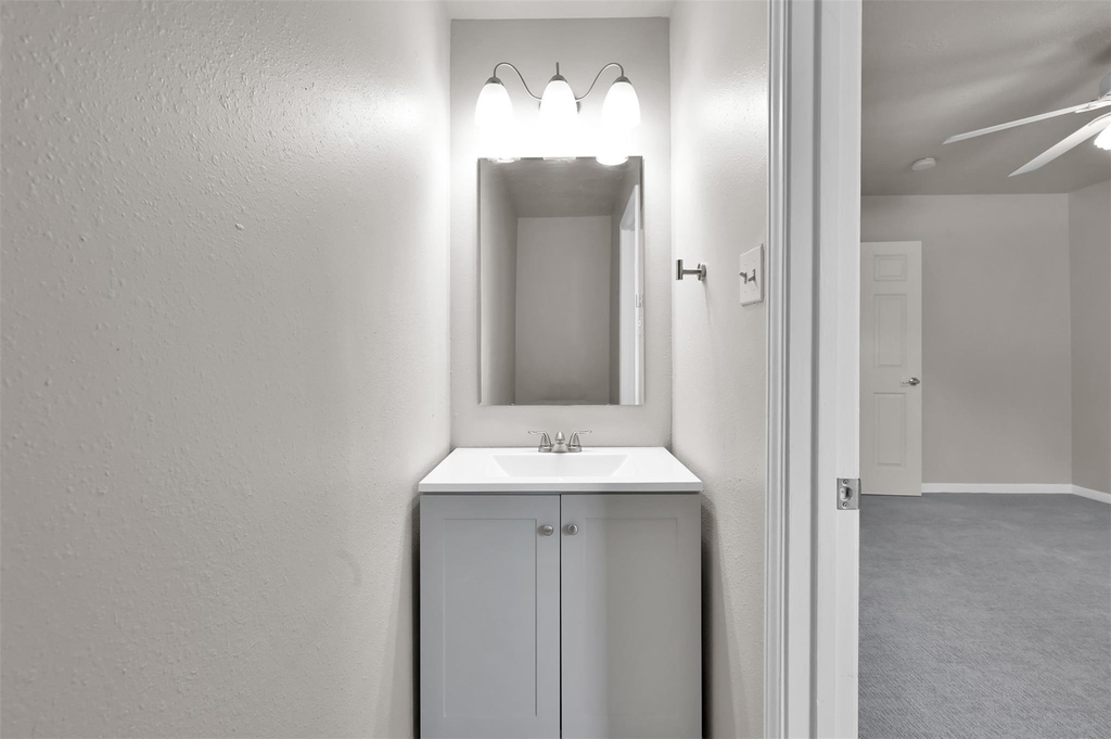 100 Harbour Town Drive - Photo 20