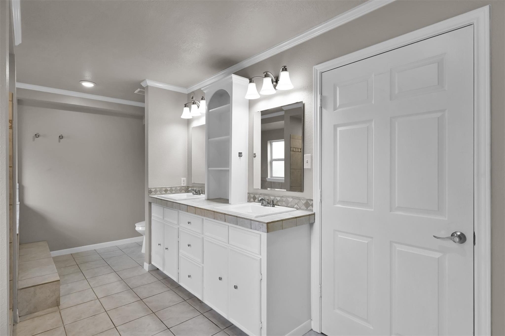 100 Harbour Town Drive - Photo 12