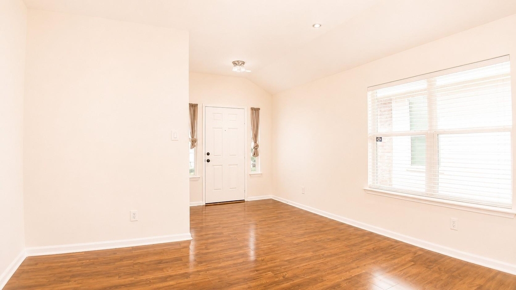 7543 Legacy Pines Drive - Photo 18