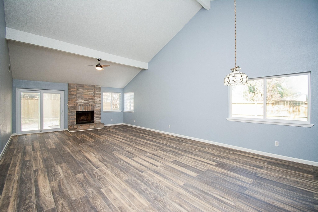 16419 N Bend Drive - Photo 3