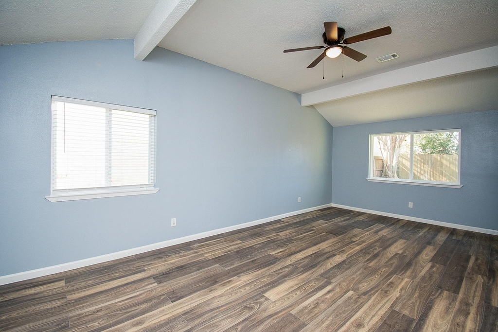 16419 N Bend Drive - Photo 18
