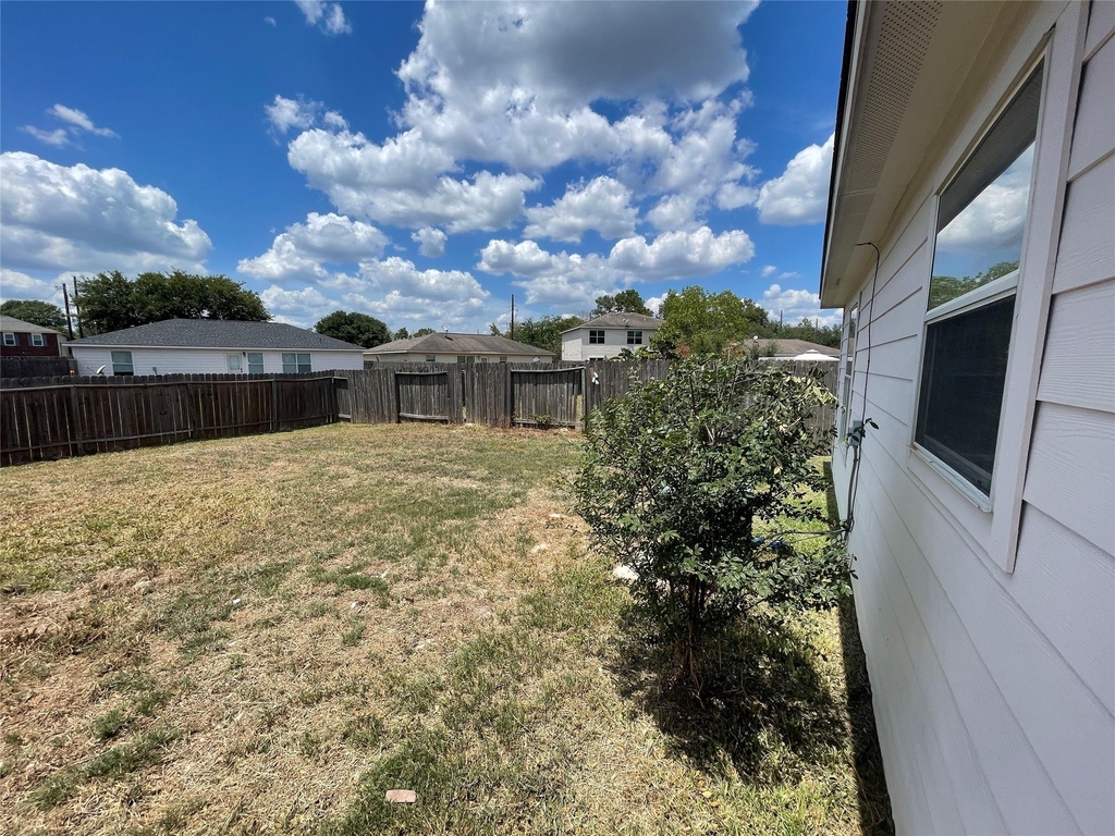 16216 Setting Sun Court - Photo 31