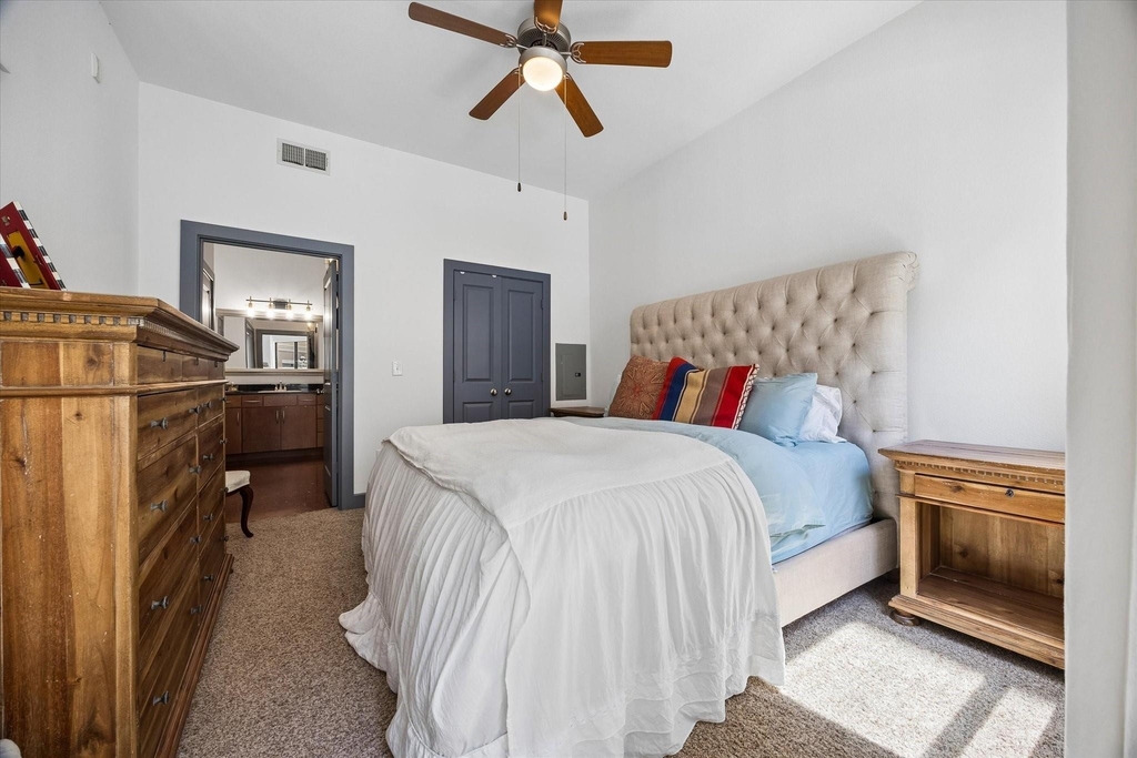 1901 Post Oak Boulevard - Photo 9