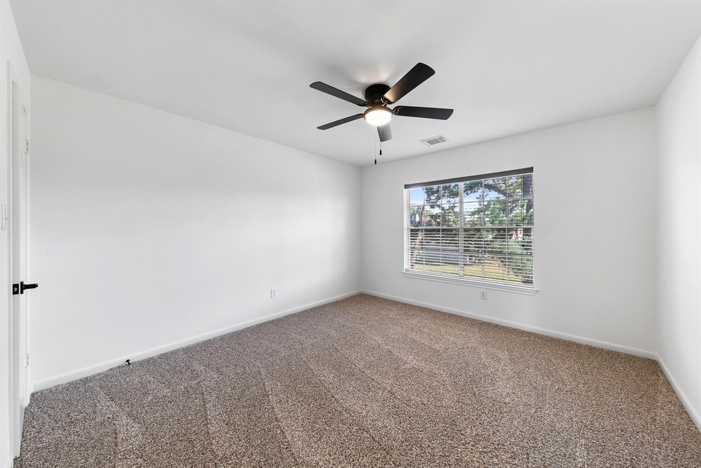 1414 Bluestone Drive - Photo 35