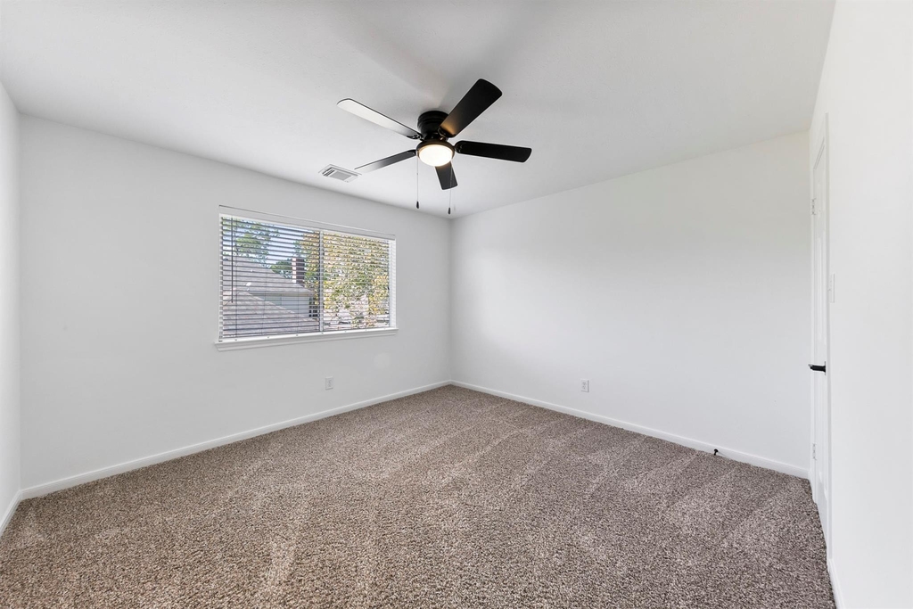 1414 Bluestone Drive - Photo 34
