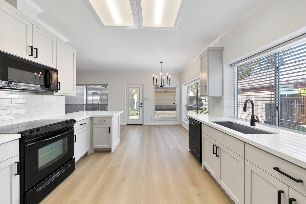 1414 Bluestone Drive - Photo 19