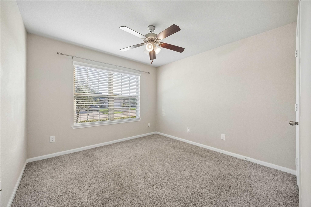 29523 Patricias Way - Photo 3