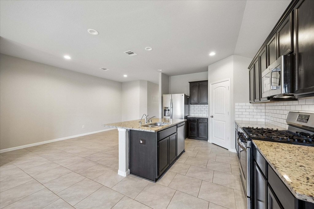 29523 Patricias Way - Photo 9